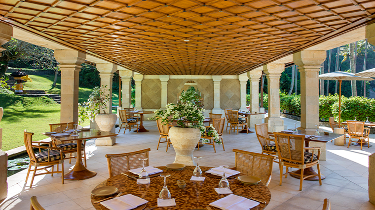 amankila beach club