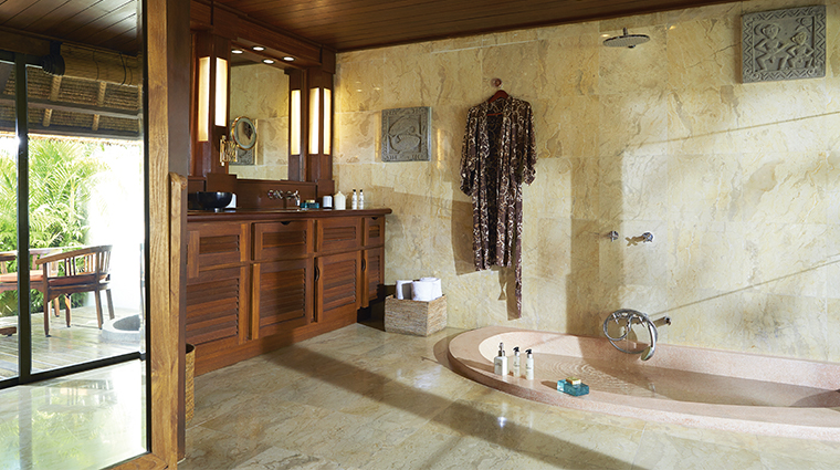 belmond jimbaran puri suite bathroom
