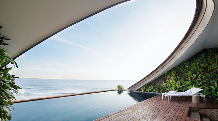 como uma canggu penthouse pool