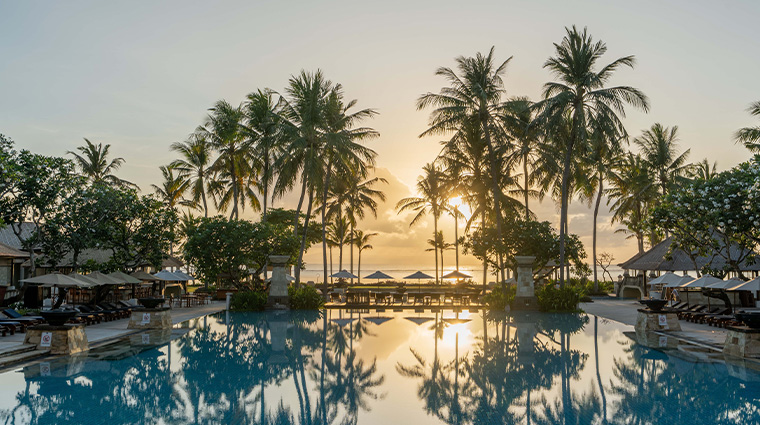 conrad bali main pool2023