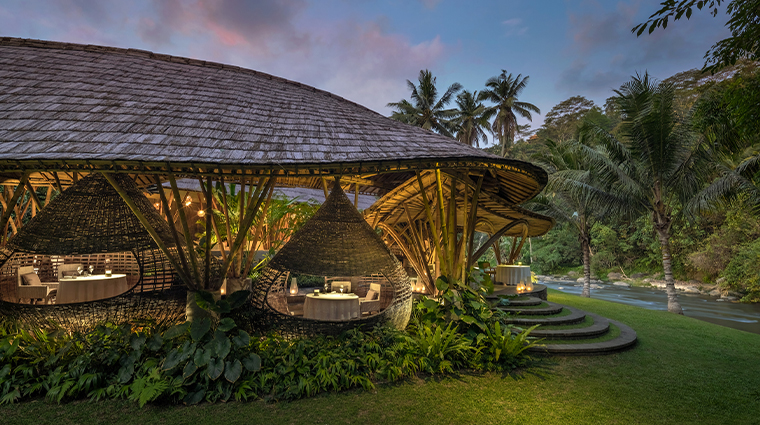 mandapa a ritz carlton reserve kubu dining