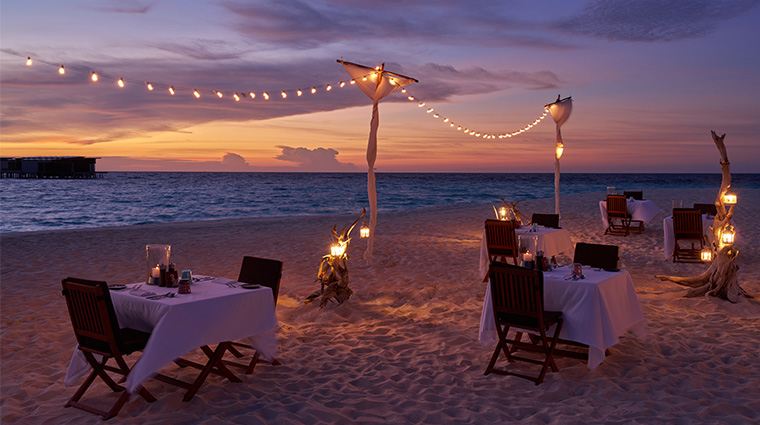 park hyatt maldives hadahaa BEACH DINNER