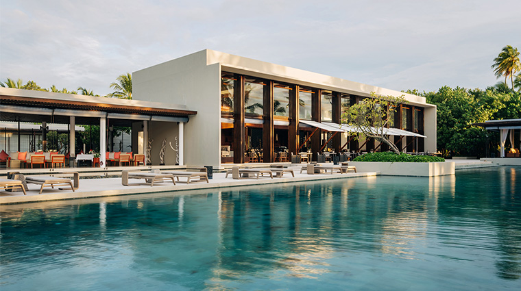 park hyatt maldives hadahaa DINING ROOM WITH SWIMMING POOL VIEW