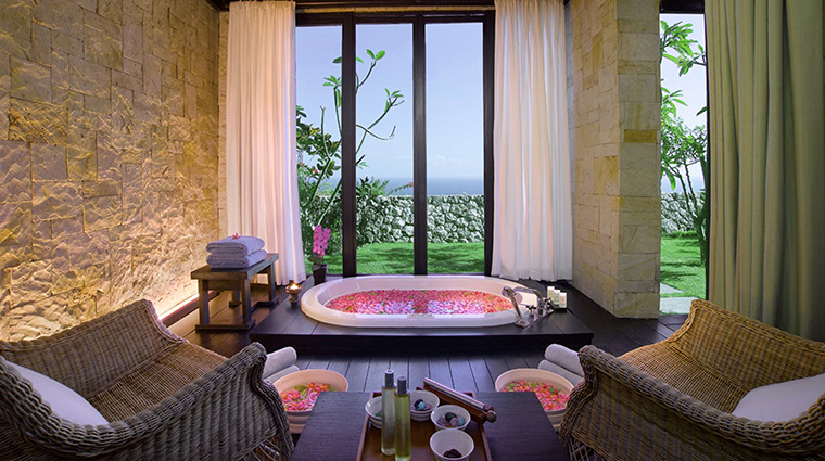 the bulgari spa bali bath treatment room