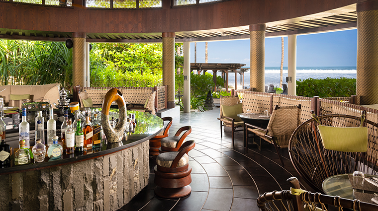 the ritz carlton bali Breezes Tapas lounge