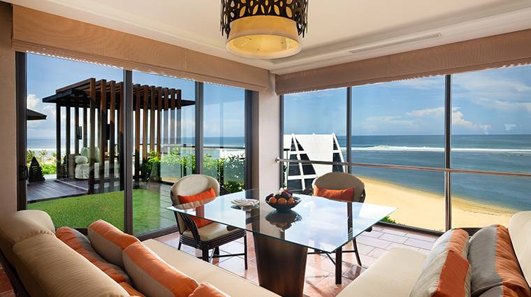 the ritz carlton bali sky villa dining room