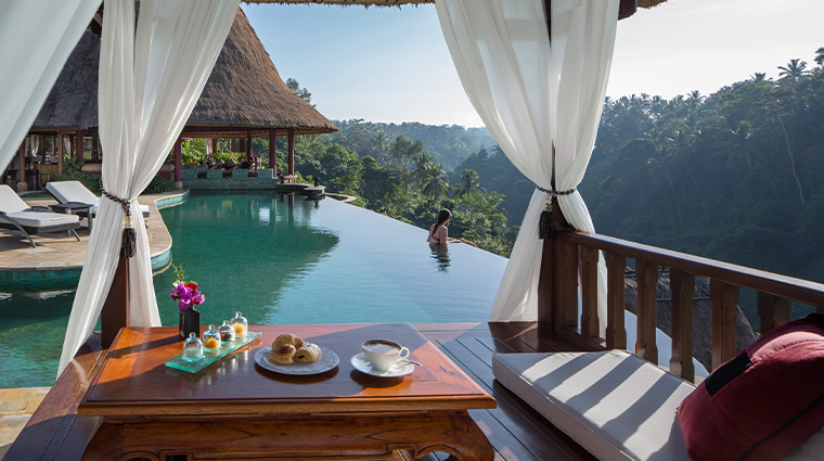 viceroy bali breakfast at the main pool