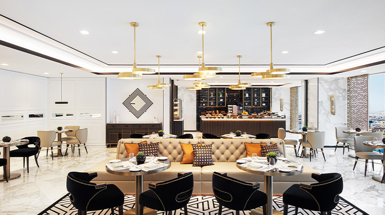 waldorf astoria kuwait ikaros club dining