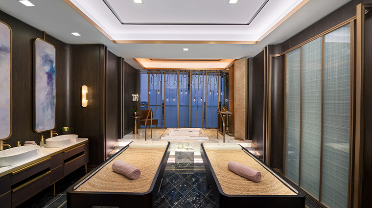 waldorf astoria kuwait spa VIP room