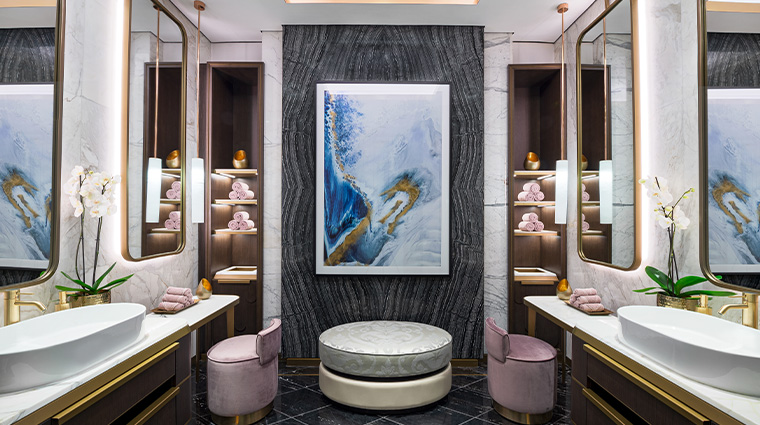 waldorf astoria kuwait spa VIP salon changing room